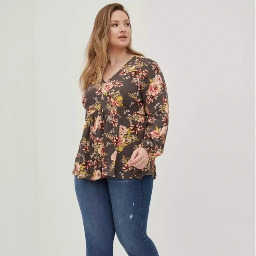 Torrid Babydoll Floral Peplum Blouse Charcoal Floral Boho Size 1x - Picture 3 of 8